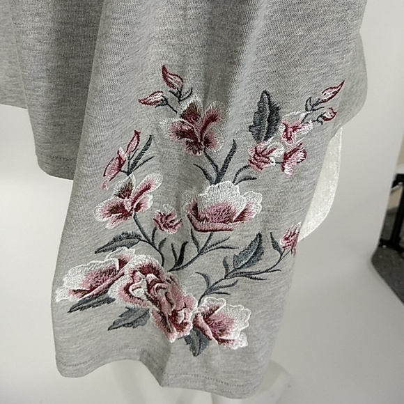 Brand New with tag long sleeve with embroidery top - Picture 4 of 7